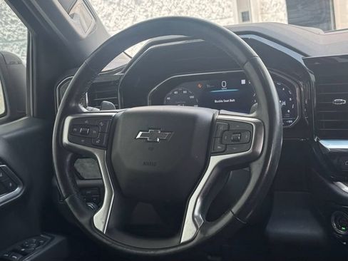 Used 2022 Chevrolet Silverado 1500 RST w/ Convenience Package II AWD/4WD image 17