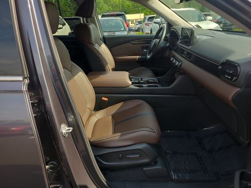 Used 2023 Honda Pilot Elite image 17