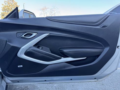 Used 2019 Chevrolet Camaro SS image 36