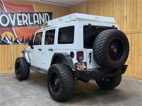 Used 2012 Jeep Wrangler Unlimited Sahara w/ Connectivity Group AWD/4WD image 6