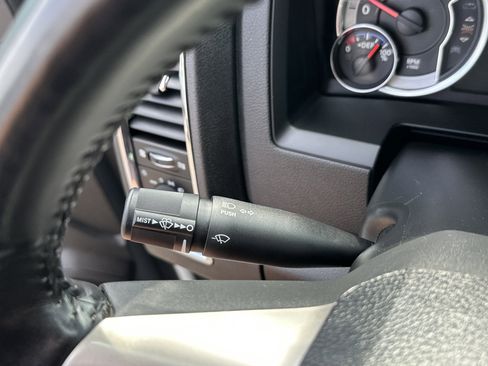 Used 2018 RAM 2500 Laramie w/ Convenience Group image 19