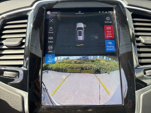 Certified 2023 Volvo XC90 B6 Plus w/ Protection Package Premier AWD/4WD image 23