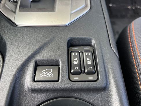 Used 2019 Subaru Crosstrek 2.0i Premium w/ Eyesight System image 30