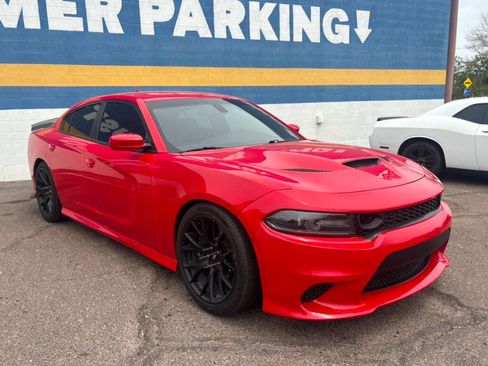 Used 2018 Dodge Charger R/T Scat Pack w/ Dynamics Package RWD image 2