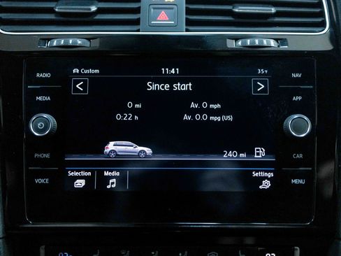 Used 2018 Volkswagen Golf R 4-Door image 63