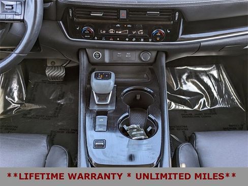 Used 2023 Nissan Rogue SL w/ SL Premium Package image 21