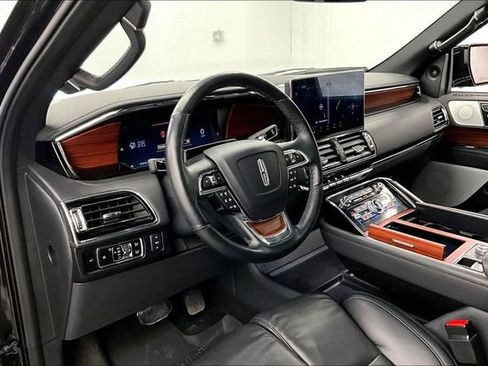 Used 2024 Lincoln Navigator L Reserve w/ Equipment Group 201A AWD/4WD image 16