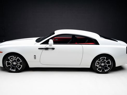 Used 2020 Rolls-Royce Wraith image 17