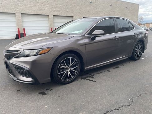 Certified 2023 Toyota Camry SE image 4