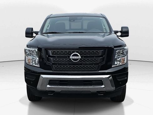 Used 2024 Nissan Titan SV w/ SV Convenience Package image 11