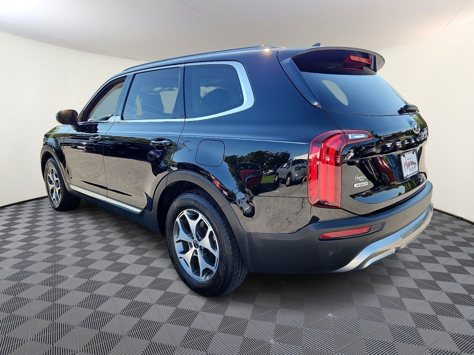 Used 2020 Kia Telluride EX AWD/4WD image 4