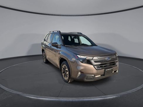 Certified 2025 Subaru Forester Premium image 2