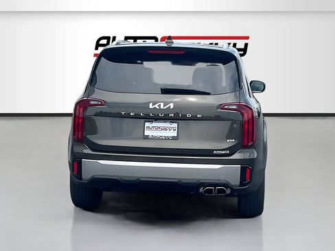 Used 2025 Kia Telluride S AWD/4WD image 6
