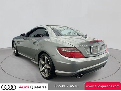 Used 2015 Mercedes-Benz SLK 250 image 2