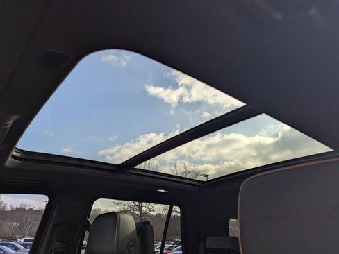 Used 2023 GMC Yukon AT4 image 22