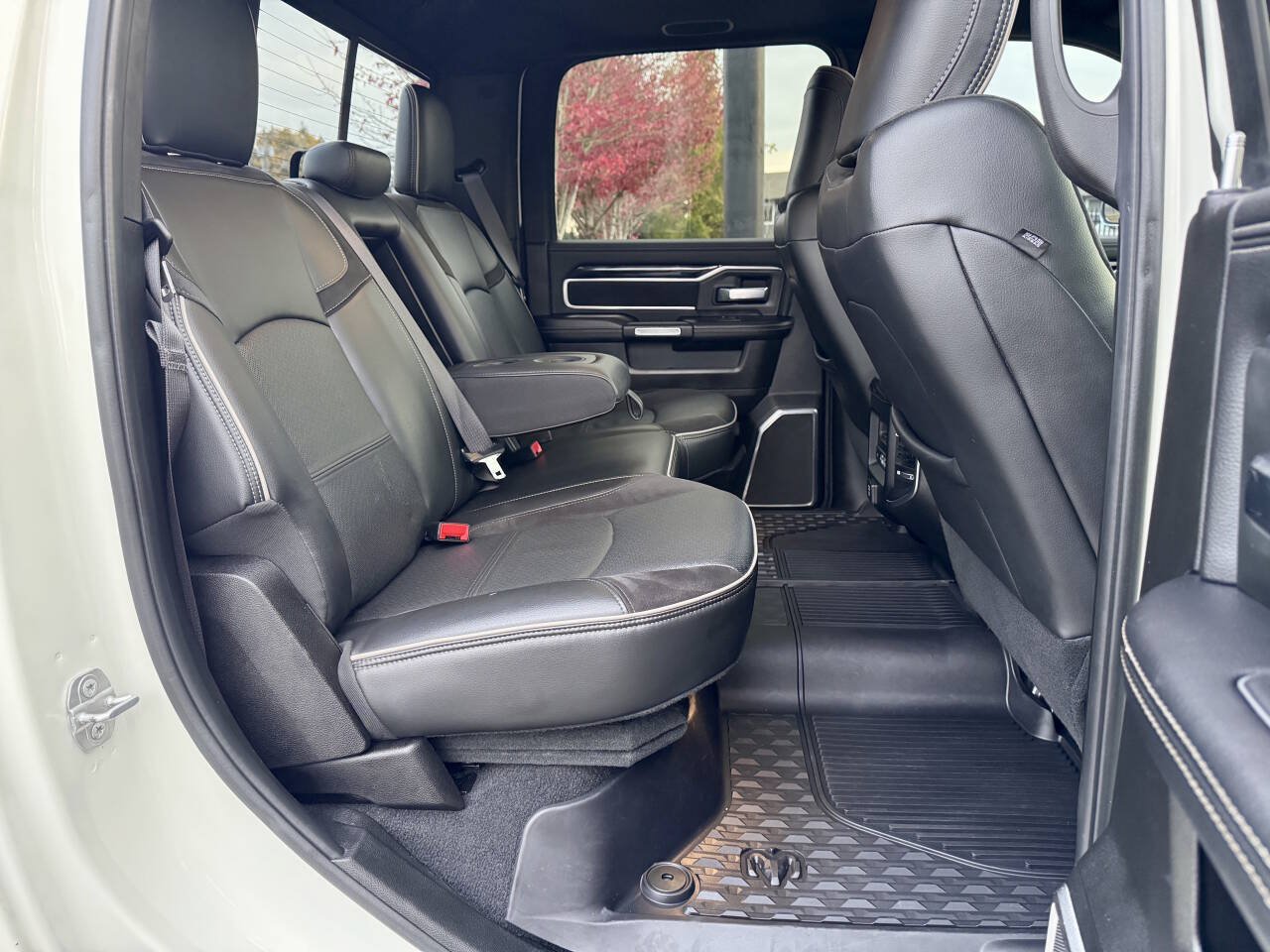 Used 2019 RAM 2500 Laramie AWD/4WD image 8
