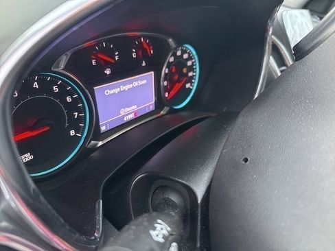 Used 2020 Chevrolet Equinox Premier image 4