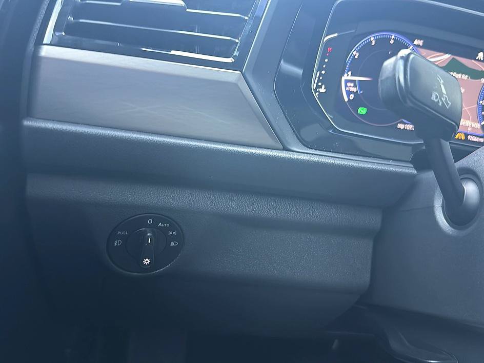 Used 2019 Volkswagen Jetta SEL Premium FWD image 28