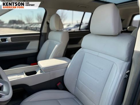 Used 2025 Hyundai Santa Fe Calligraphy image 36