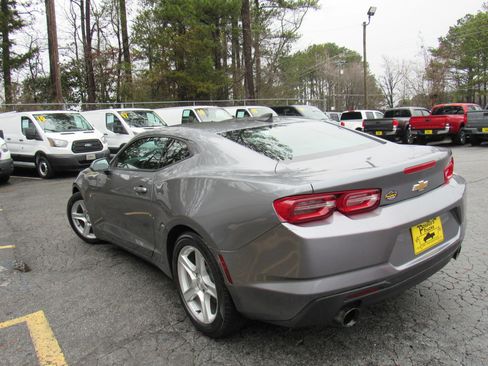 Used 2019 Chevrolet Camaro LT image 6