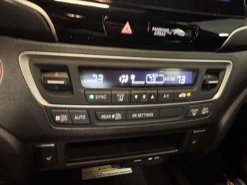 Used 2022 Honda Passport TrailSport image 25