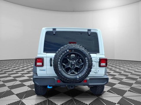 Certified 2023 Jeep Wrangler Unlimited w/ Sun & Screen Package AWD/4WD image 27