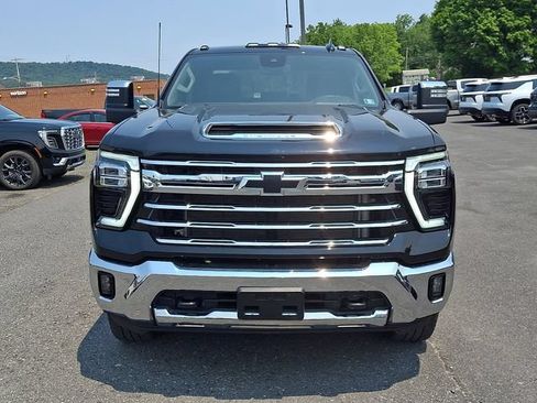 Certified 2024 Chevrolet Silverado 2500 LTZ w/ LTZ Convenience Package AWD/4WD image 2
