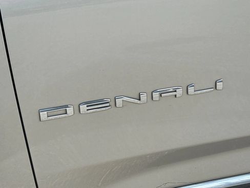 Used 2022 GMC Yukon Denali AWD/4WD image 22