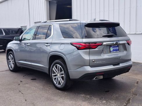 Used 2023 Chevrolet Traverse High Country AWD/4WD image 3