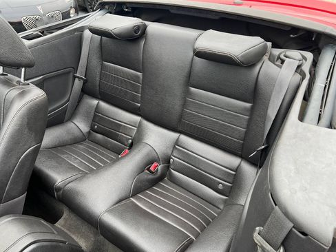 Used 2011 Ford Mustang Premium w/ 202A Rapid Spec Order Code RWD image 29