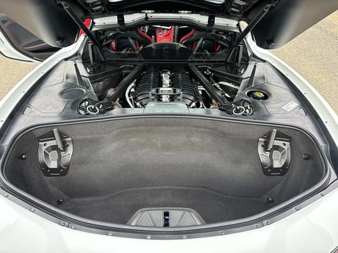 Used 2024 Chevrolet Corvette Z06 RWD image 32