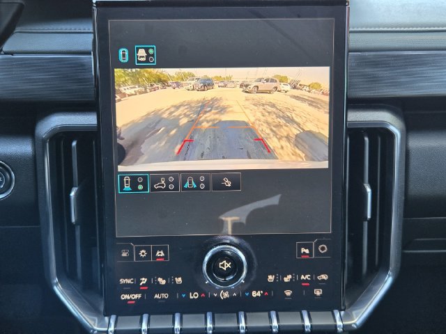 Used 2026 GMC Acadia AT4 w/ Luxury Package AWD/4WD image 16