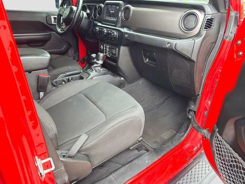 Used 2021 Jeep Gladiator Sport AWD/4WD image 13