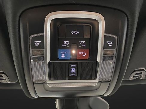 New 2026 RAM 1500 4x4 Crew Cab image 27