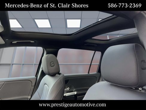 Used 2026 Mercedes-Benz GLB 250 4MATIC image 25