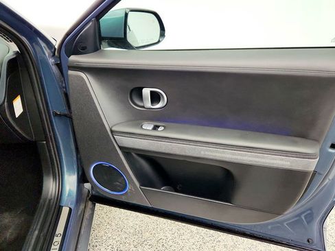 Used 2023 Hyundai Ioniq 5 Limited image 25
