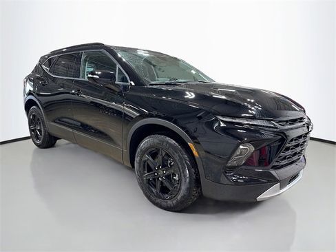New 2026 Chevrolet Blazer LT w/ Midnight/Sport Edition image 5