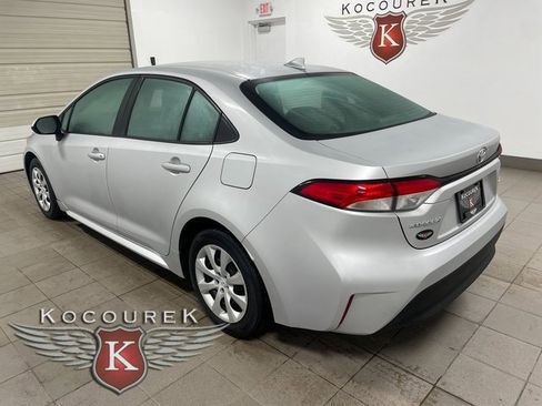 Used 2024 Toyota Corolla LE image 4