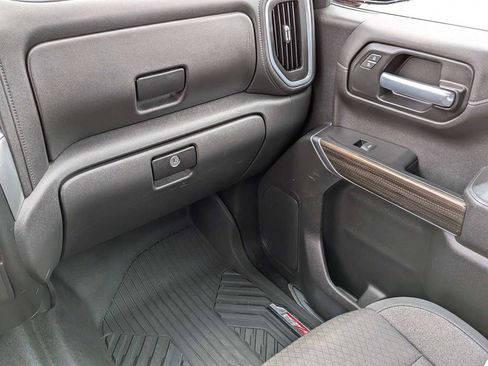 Used 2021 Chevrolet Silverado 1500 RST image 18