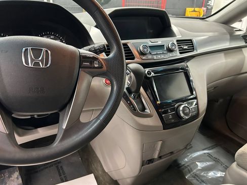 Used 2015 Honda Odyssey EX image 11