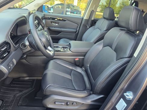 New 2025 Honda Pilot Touring image 20