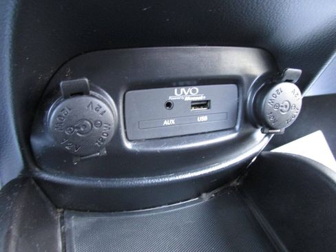 Used 2013 Kia Soul + w/ Audio Pkg FWD image 27
