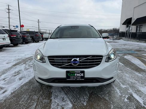 Used 2016 Volvo XC60 T6 Platinum w/ Climate Package image 2