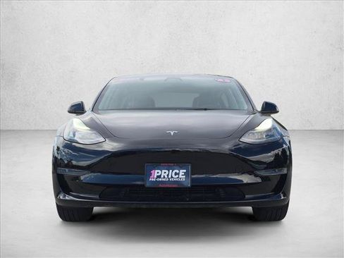 Used 2023 Tesla Model 3 Standard Range RWD image 2