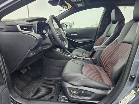 Used 2025 Toyota Corolla XSE image 19