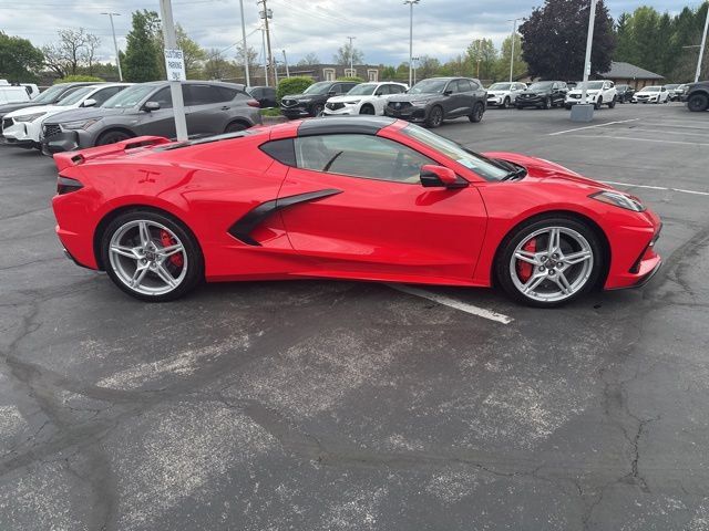 Used 2023 Chevrolet Corvette Stingray Premium Cpe w/ Z51 Performance Package RWD image 3