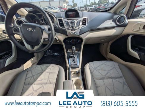 Used 2012 Ford Fiesta SE FWD image 13