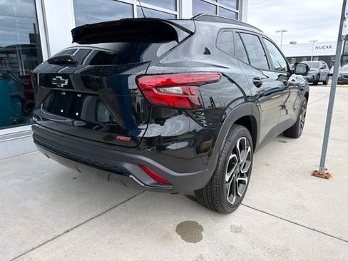 New 2026 Chevrolet Trax RS w/ Sunroof Package FWD image 6