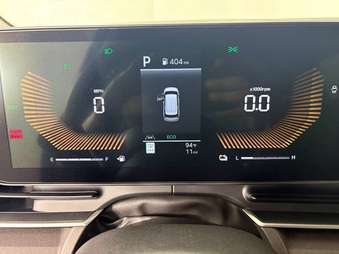 New 2026 Kia Carnival EX FWD image 25