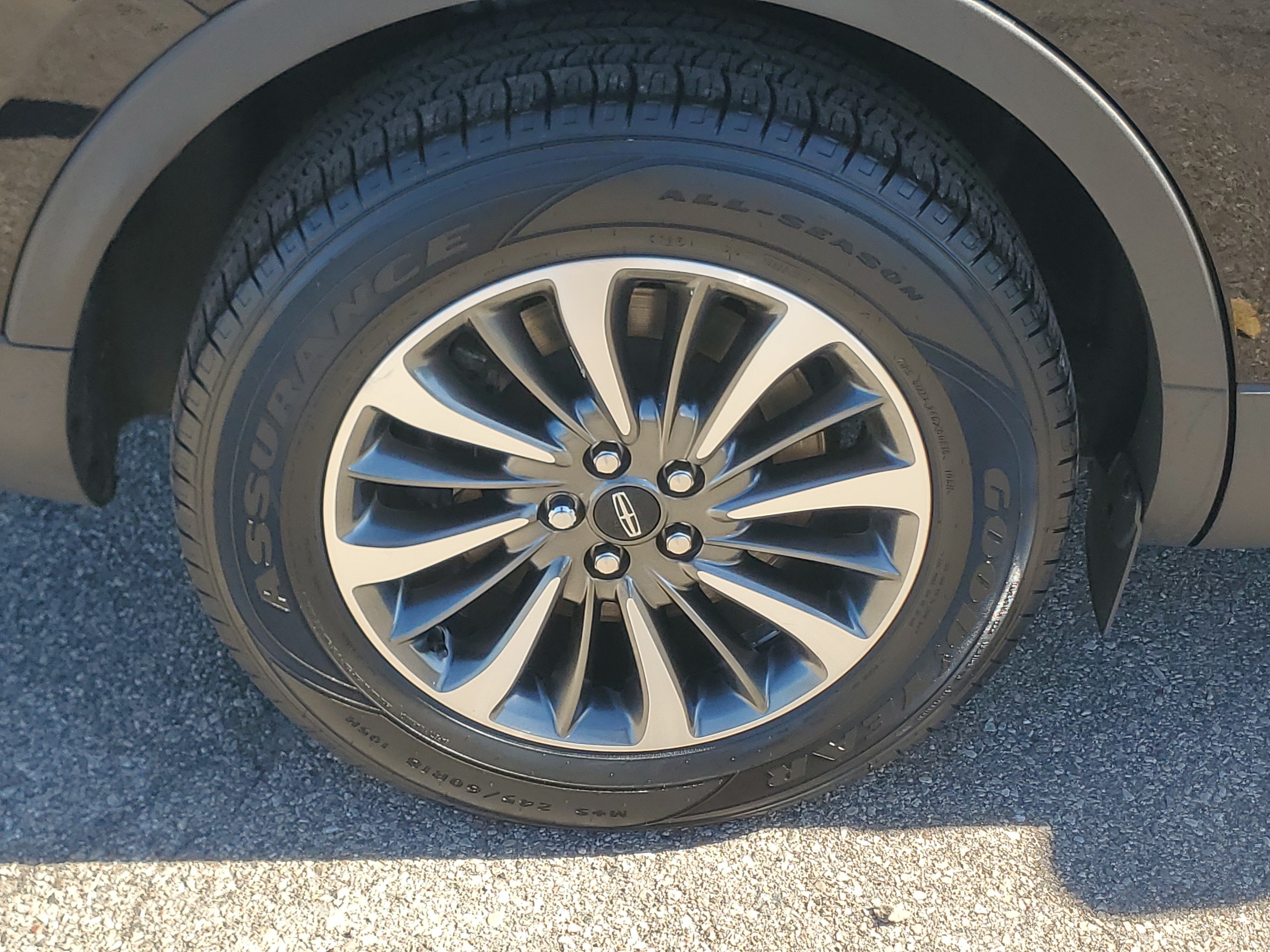 Certified 2023 Lincoln Nautilus Reserve AWD/4WD image 7